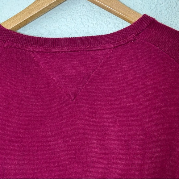 Tommy Hilfiger Pima Cotton Cashmere, V-neck Sweater in Burgundy. Men’s Large - Picture 7 of 8